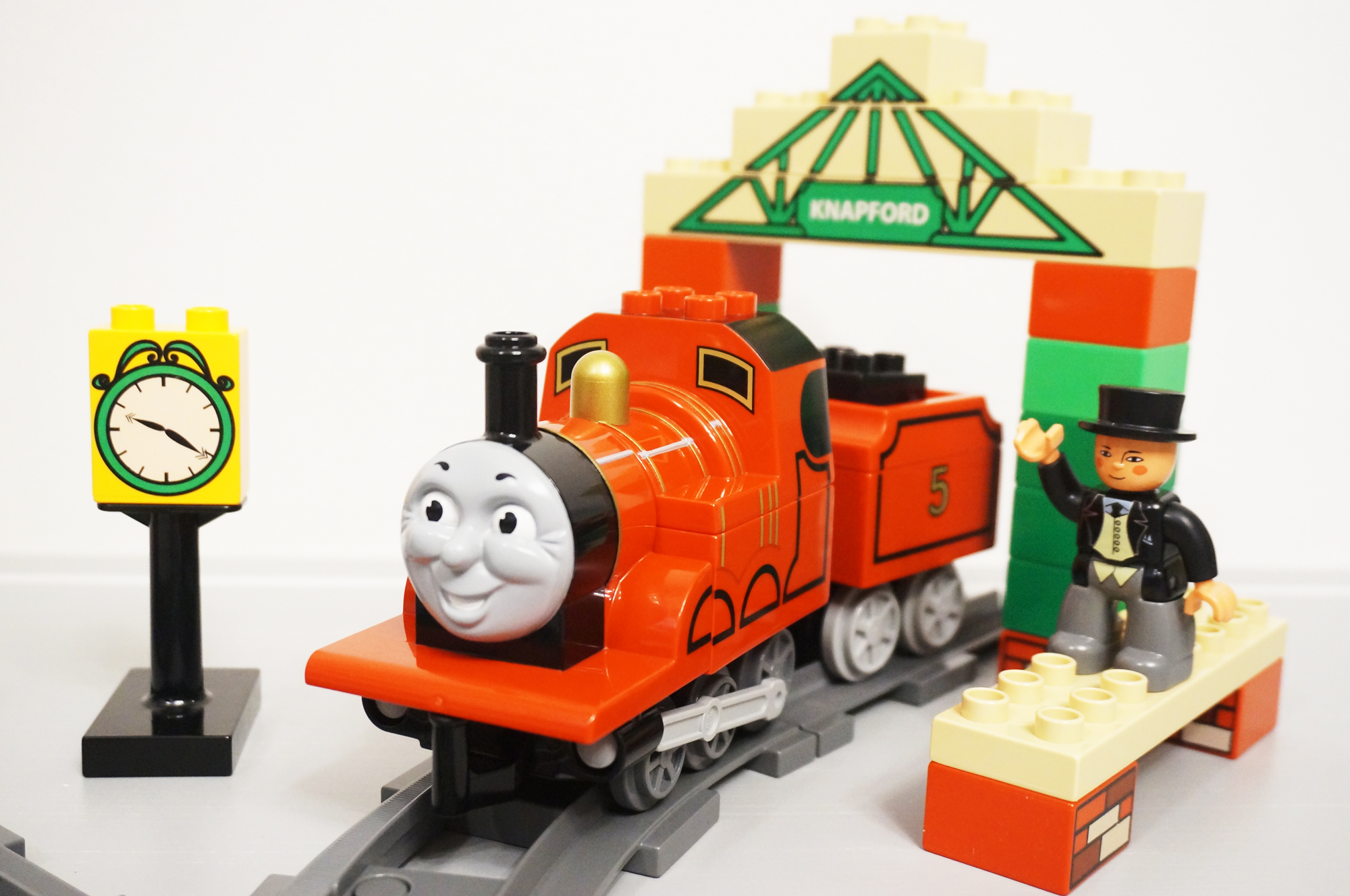 5552レゴデュプロジェームスとナップフォード駅レビューJames at 