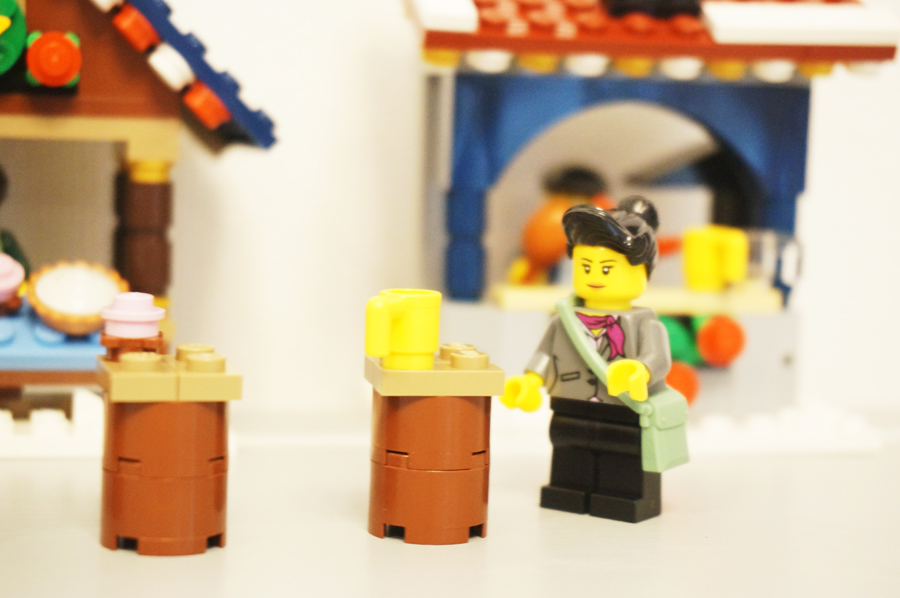 LEGO10235 ウインターヴィレッジマーケット
