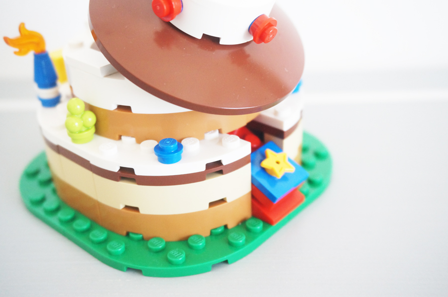LEGO40153Birthday Decoration Cake Set