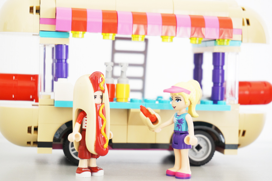 41129レゴフレンズ遊園地ホットドッグカー Amusement Park Hot Dog Van